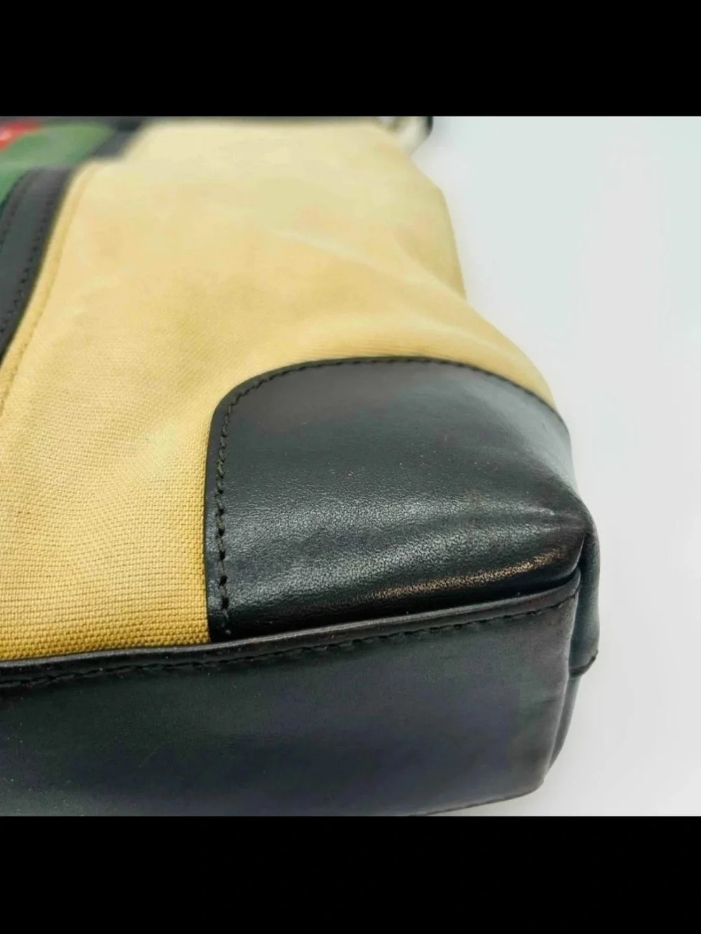 Gucci Beige Canvas Shoulder Bag with Green & Red Stripe and Black Trim